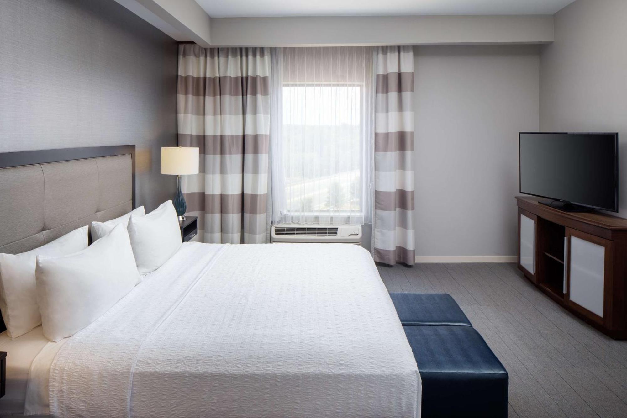 Hampton Inn & Suites Charlotte/Ballantyne, Nc Экстерьер фото